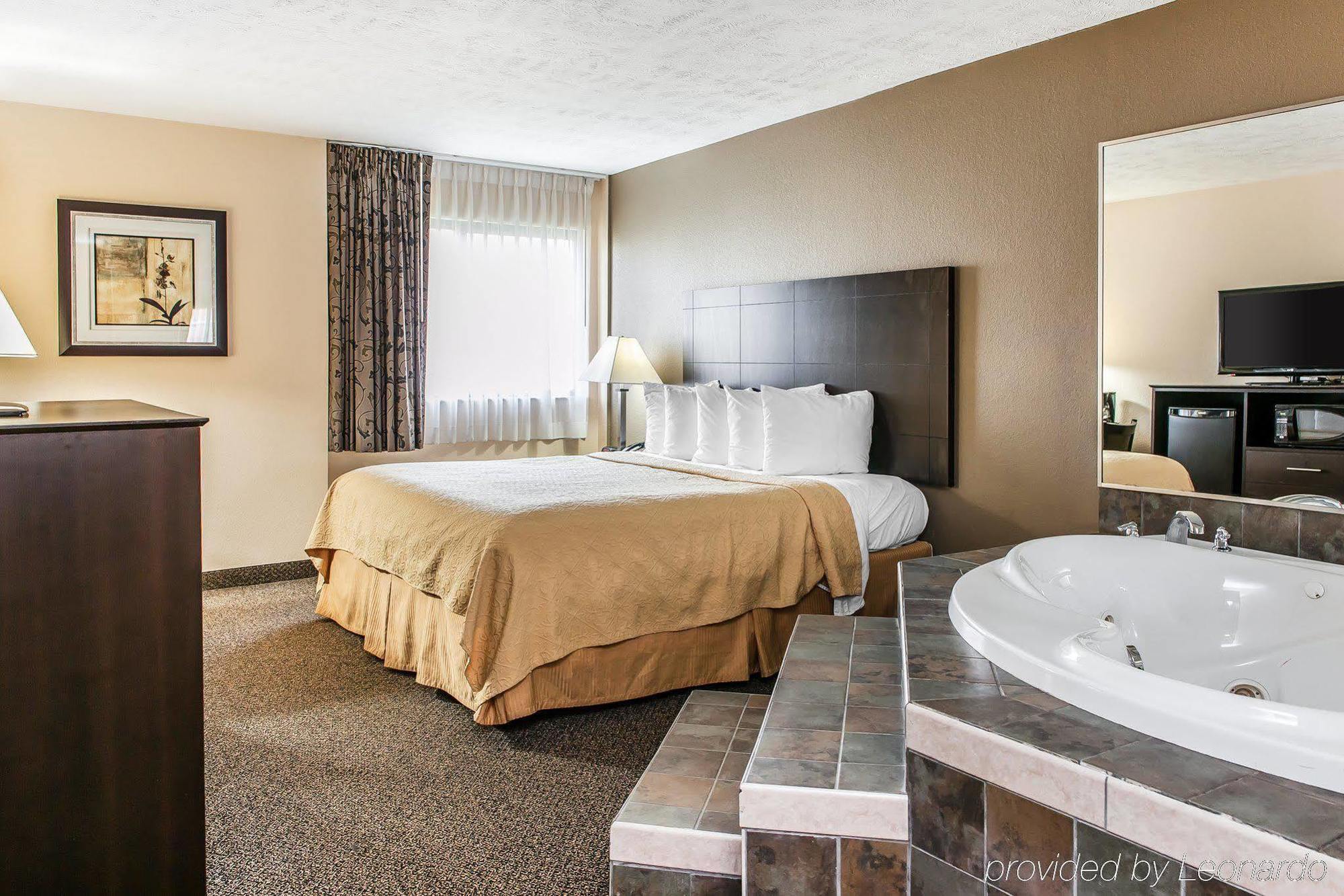 Quality & Hotel 3*